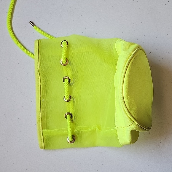 Victoria's Secret Mesh Makeup bag - Picture 5 of 7